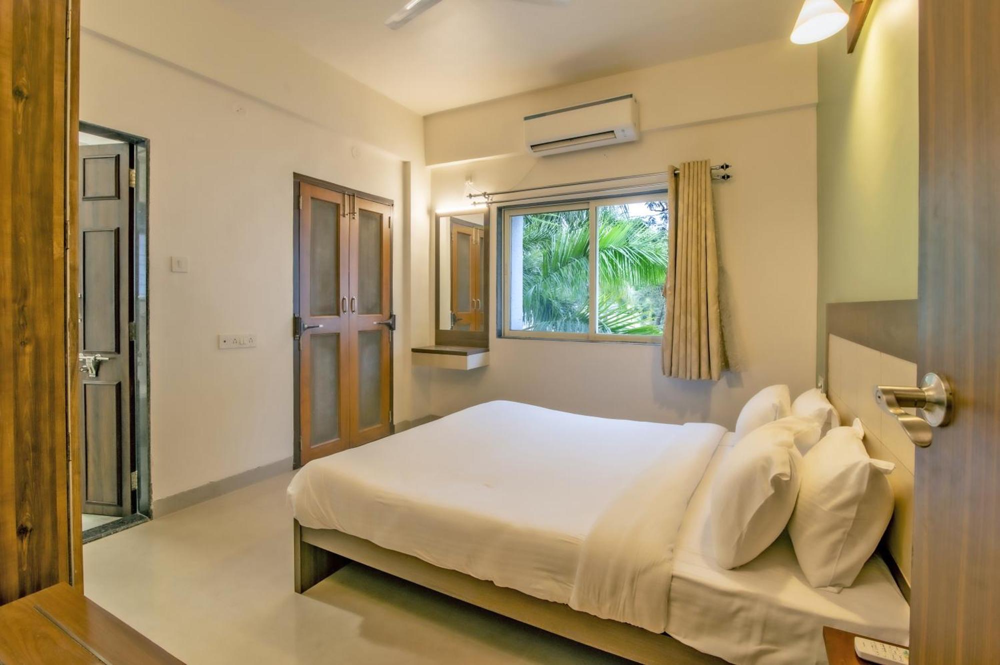 Hotel Sterling Stolen Heaven Lonavla Pokój zdjęcie