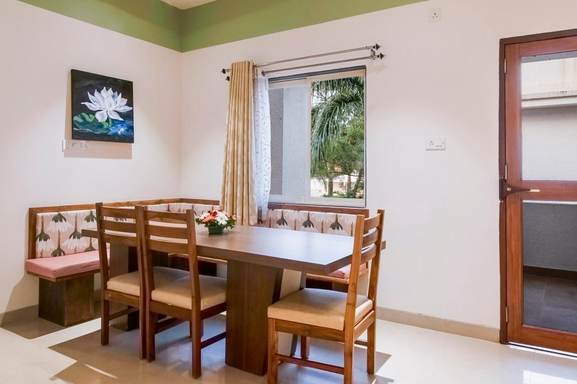 Hotel Sterling Stolen Heaven Lonavla Pokój zdjęcie