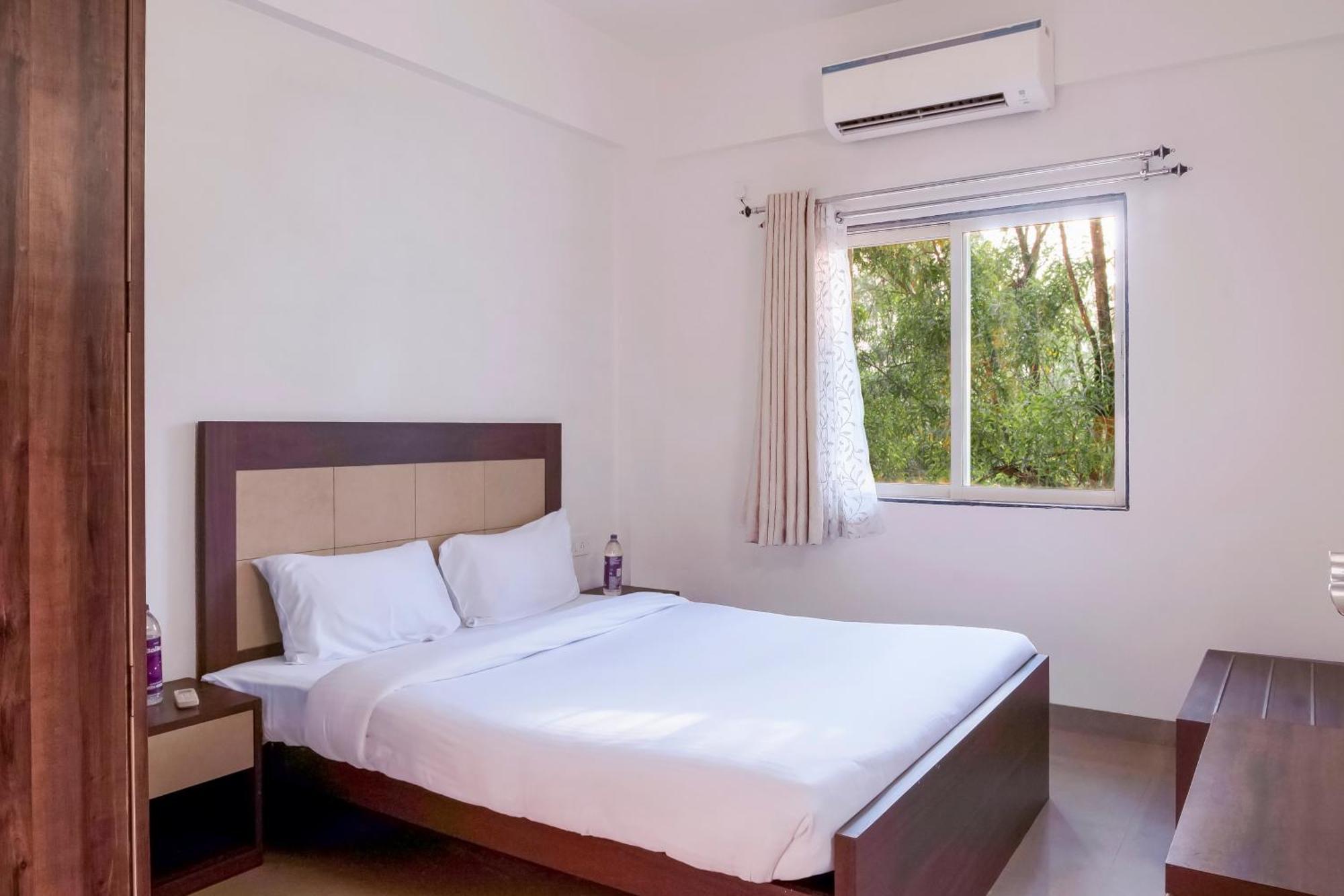 Hotel Sterling Stolen Heaven Lonavla Pokój zdjęcie