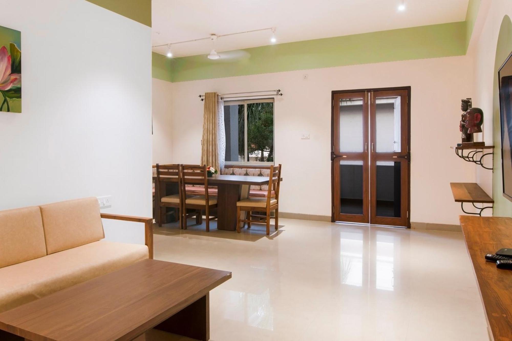 Hotel Sterling Stolen Heaven Lonavla Pokój zdjęcie